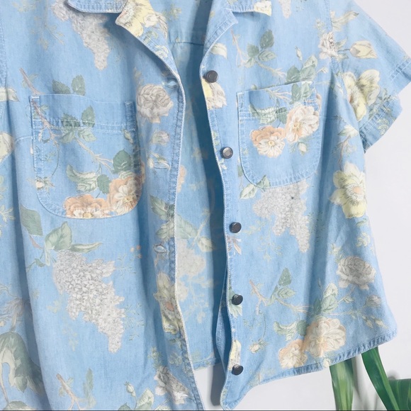 VTG 90’s Floral Chambray Crop Button Up Popover - Picture 4 of 7
